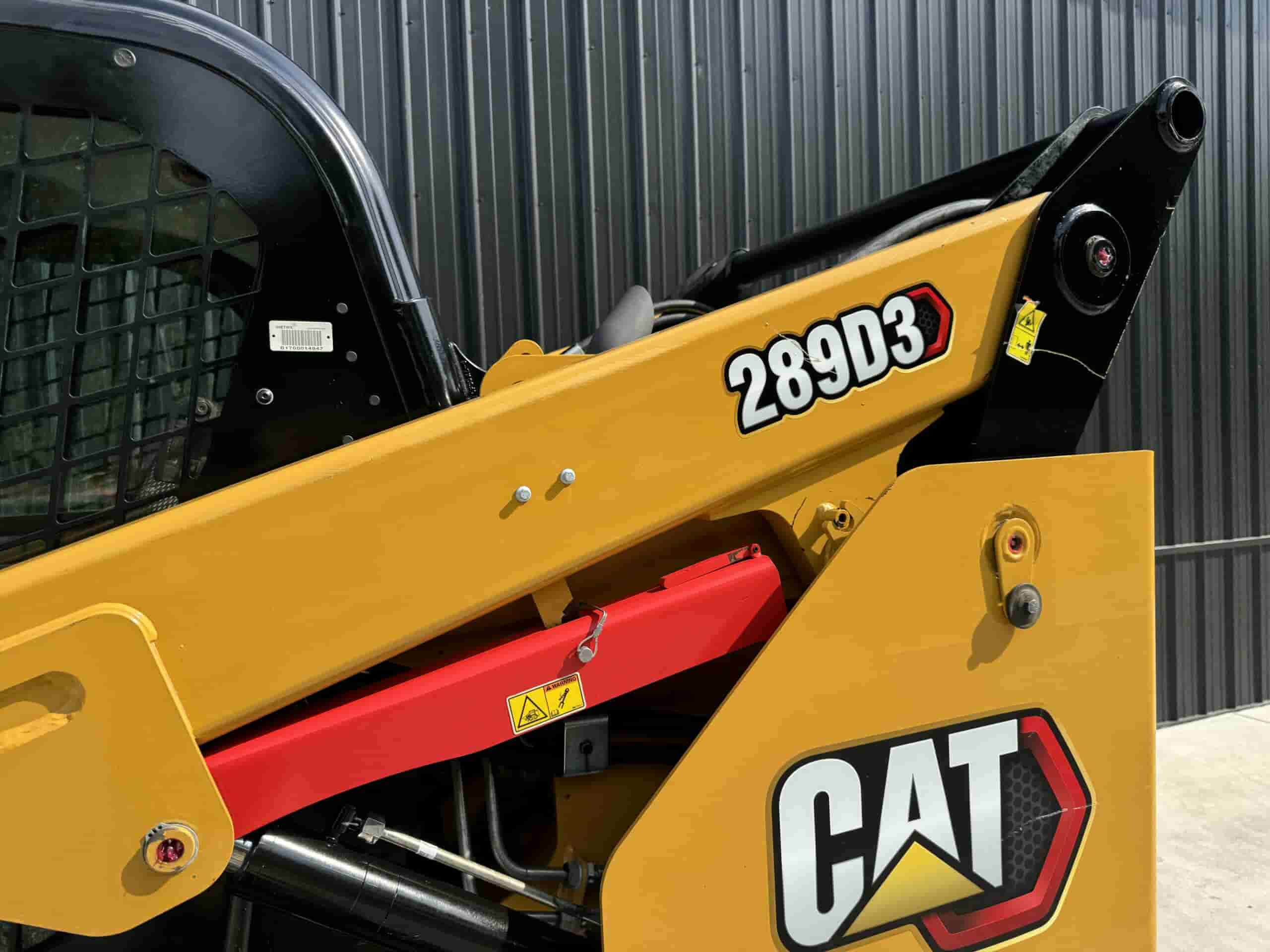 2021 CAT 289D3
